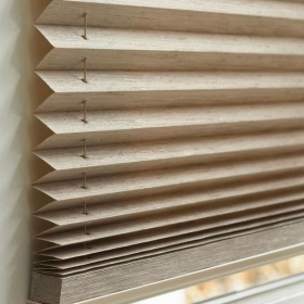 Best ستائر مطوية لاسلكية 25 مم للسيارات الترفيهية، ستائر نوافذ للسيارات الترفيهية Supplier